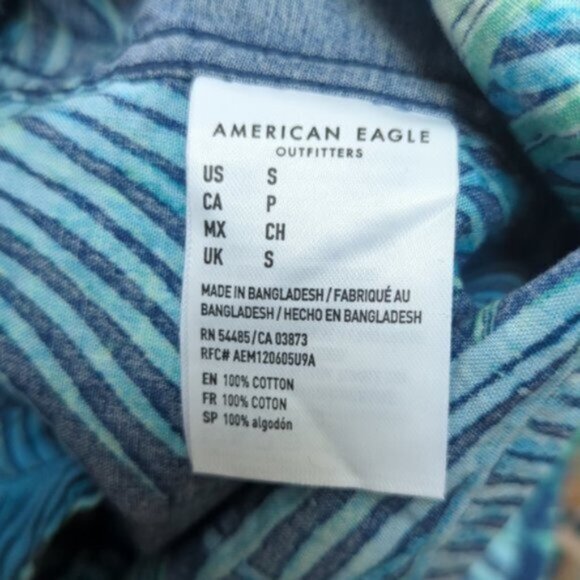 American Eagle 100% cotton Hawaiian vacation short sleeve button down shirt - Picture 5 of 5